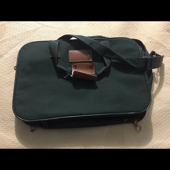 Ascot green carry on bag - Picture 2 of 2